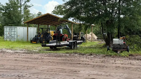 Inland acreage property in northern Bay County Florida