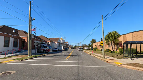 Marianna Florida community setting